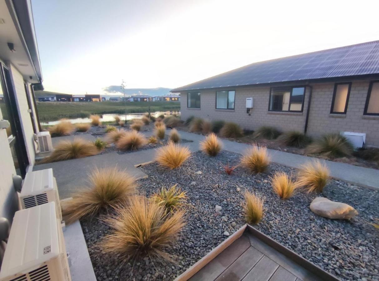 April Apartments Lake Tekapo Buitenkant foto